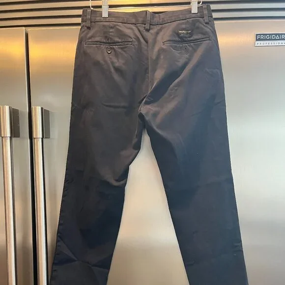 New Banana Republic Aiden Slim Navy Blue Chinos Size: 30" x 32" - Picture 2 of 3